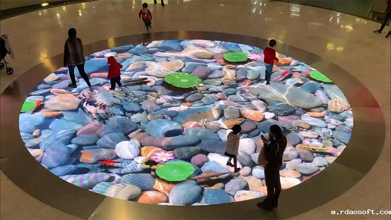 西班牙巴塞罗那复古风格商场圆形LED雷竞技推广码(图1)