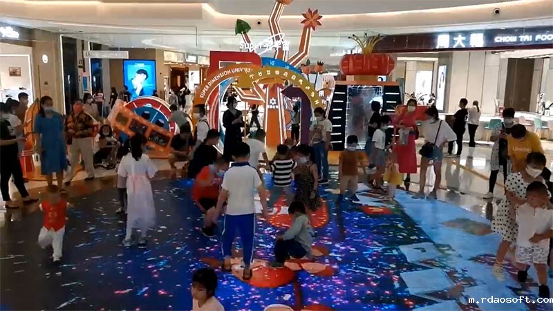 国庆假期什么样LED地砖屏能吸引更多游客呢?(图1) 国庆假期什么样LED地砖屏能吸引更多游客呢?(图1)