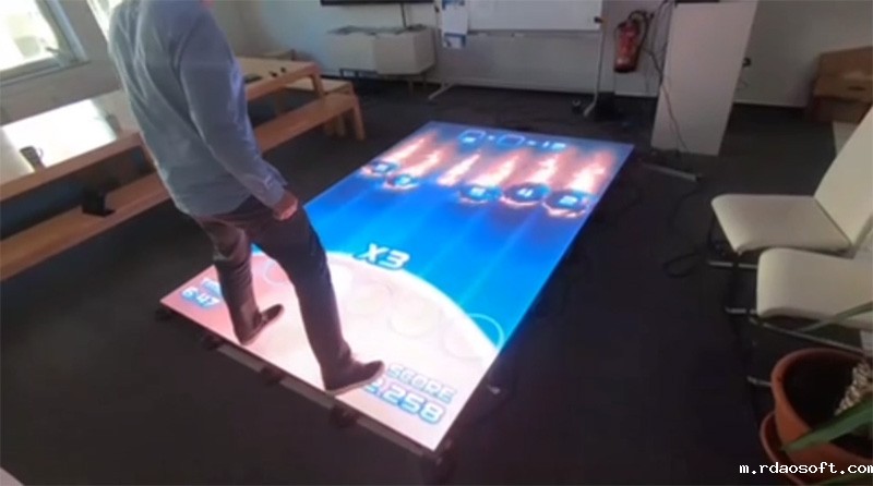 益智小游戏数字化体验互动LED地砖屏(图2)